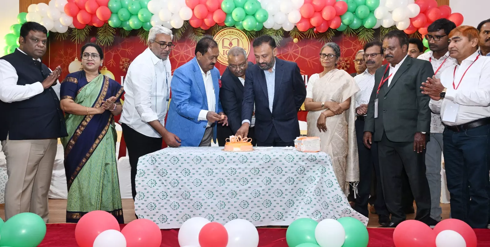 The Journalists Pre-Christmas