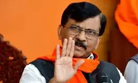 Raut: Shah Aims To ‘Checkmate’ Fadnavis Using Shinde Raut: Shah Aims To ‘Checkmate’ Fadnavis Using Shinde