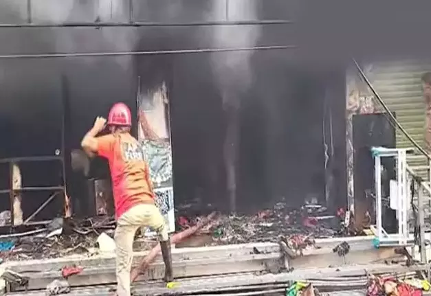 Massive Fire Breaks Out at Commercial Complex in Gudivada Massive Fire Breaks Out at Commercial Complex in Gudivada