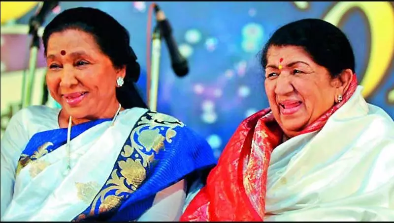 Asha Bhosle’s Tribute To Sister Lata Mangeshkar