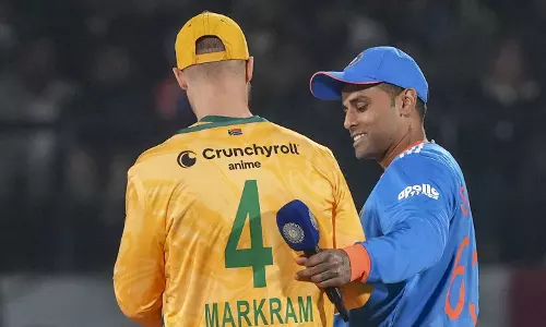 India Opt To Bowl in 3rd T20I Against SA; Bumrah, Axar Miss Out India Opt To Bowl in 3rd T20I Against SA; Bumrah, Axar Miss Out