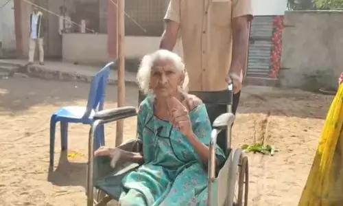 Second Phase of Gram Panchayat Polls Peaceful; 105-year-old Rasool Bhi Casts Vote Second Phase of Gram Panchayat Polls Peaceful; 105-year-old Rasool Bhi Casts Vote