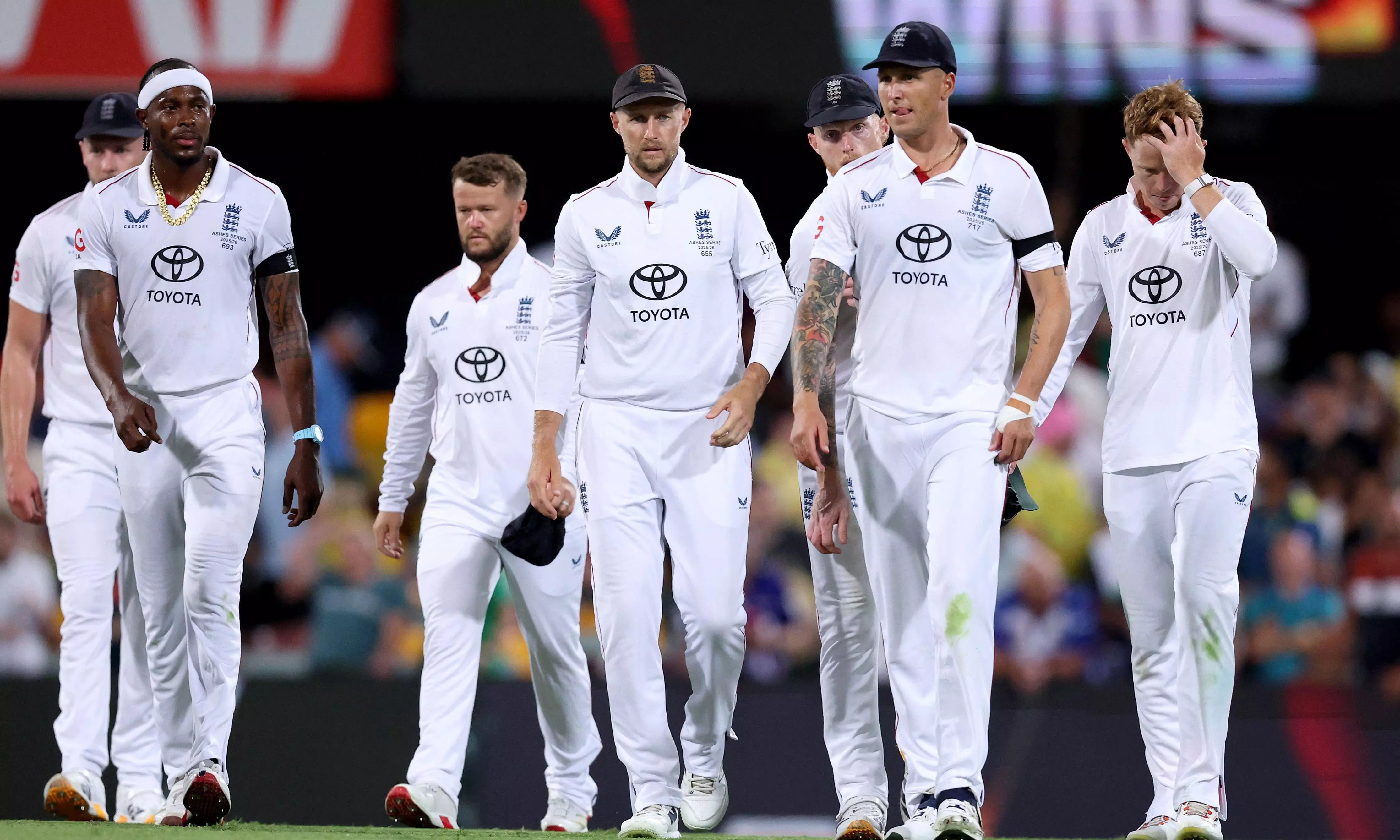 Desperate England Looking For Ashes Miracle in Adelaide Desperate England Looking For Ashes Miracle in Adelaide