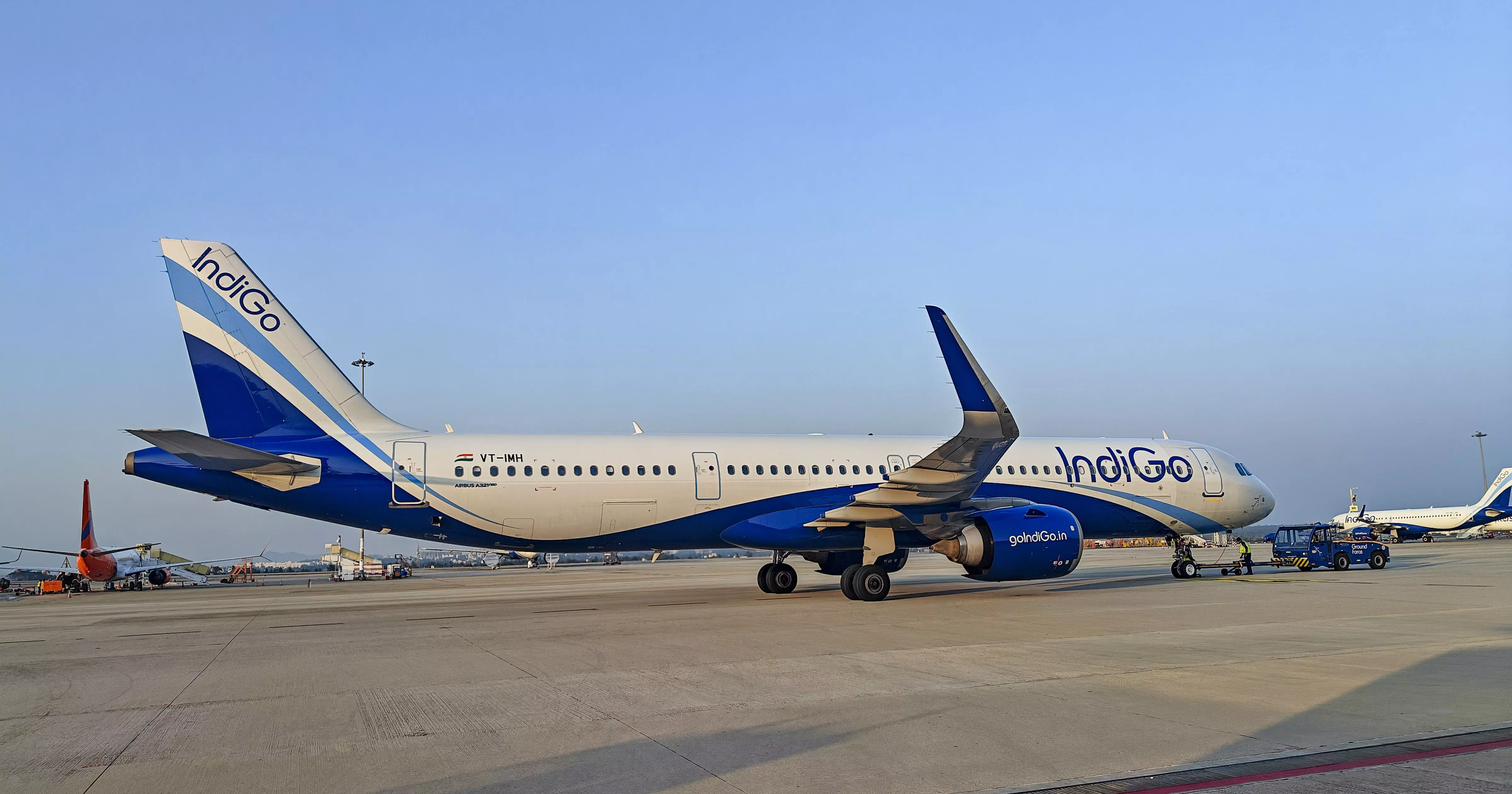 SC Refuses to Hear Plea on IndiGo Flight Cancellations SC Refuses to Hear Plea on IndiGo Flight Cancellations