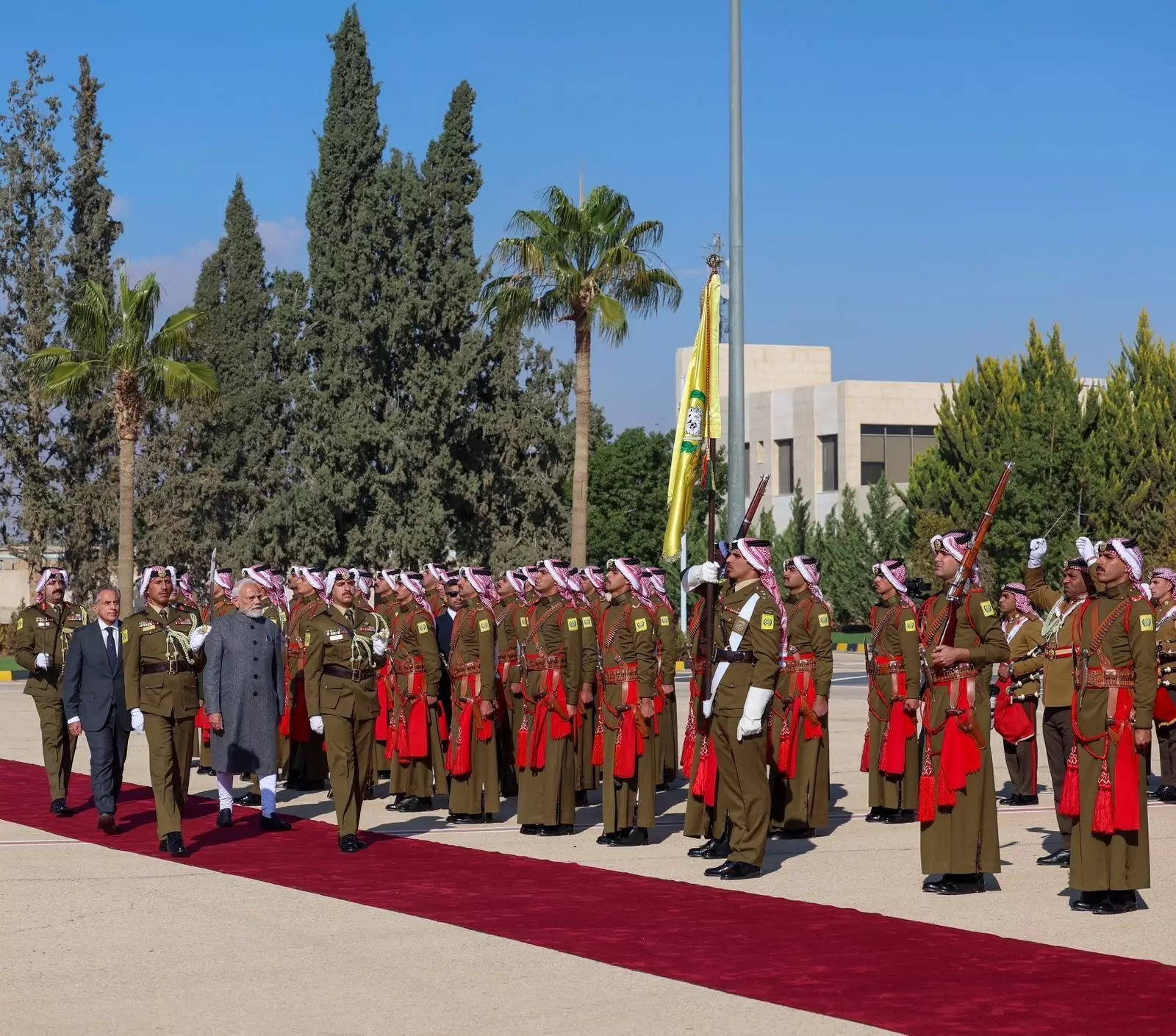 PM Modi Receives Ceremonial Welcome Upon Arrival in Amman PM Modi Receives Ceremonial Welcome Upon Arrival in Amman