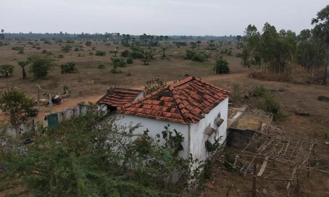 No Compensation Forces Four Families to Reside in Three Villages of Kakinada SEZ No Compensation Forces Four Families to Reside in Three Villages of Kakinada SEZ