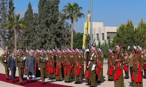 PM Modi Receives Ceremonial Welcome Upon Arrival in Amman