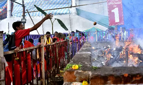 Over 5.27 Lakh Devotees Visit Indrakeeladri as Bhavani Deeksha Concludes Over 5.27 Lakh Devotees Visit Indrakeeladri as Bhavani Deeksha Concludes