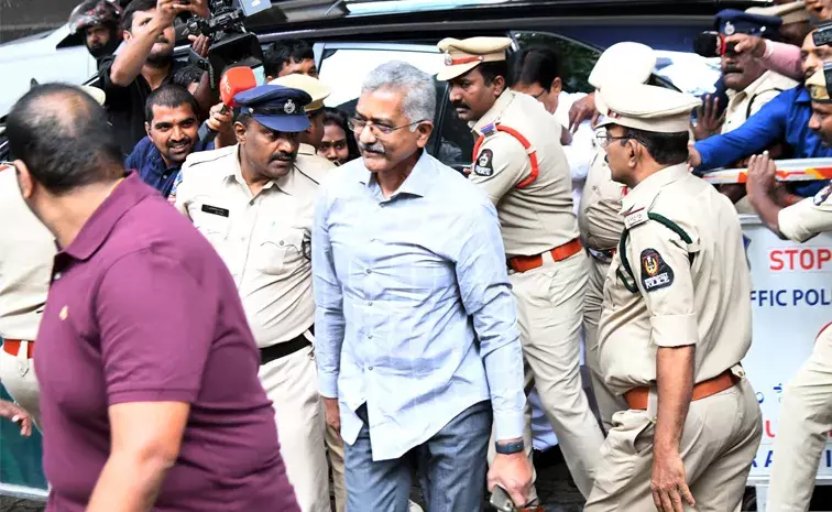 Prabhakar remains tight-lipped in police custody Prabhakar remains tight-lipped in police custody