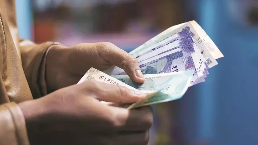 Rupee Breaches 91-Mark Against US Dollar For First Time Rupee Breaches 91-Mark Against US Dollar For First Time