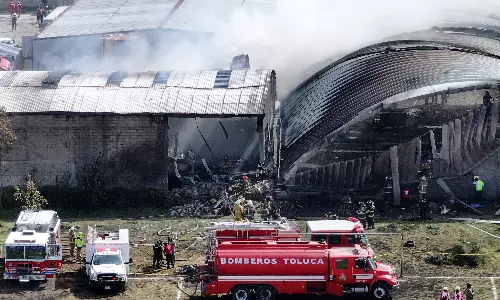 Small Plane Crashes In Central Mexico, Killing At Least 7 People Small Plane Crashes In Central Mexico, Killing At Least 7 People