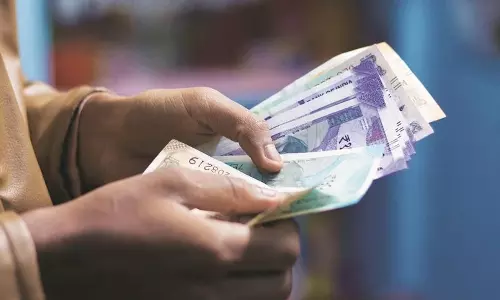 Rupee Breaches 91-Mark Against US Dollar For First Time Rupee Breaches 91-Mark Against US Dollar For First Time