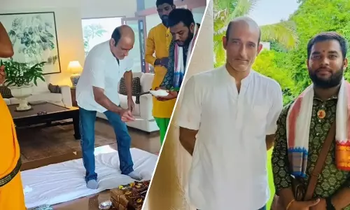 Akshaye Khanna Moves Into New Home Akshaye Khanna Moves Into New Home