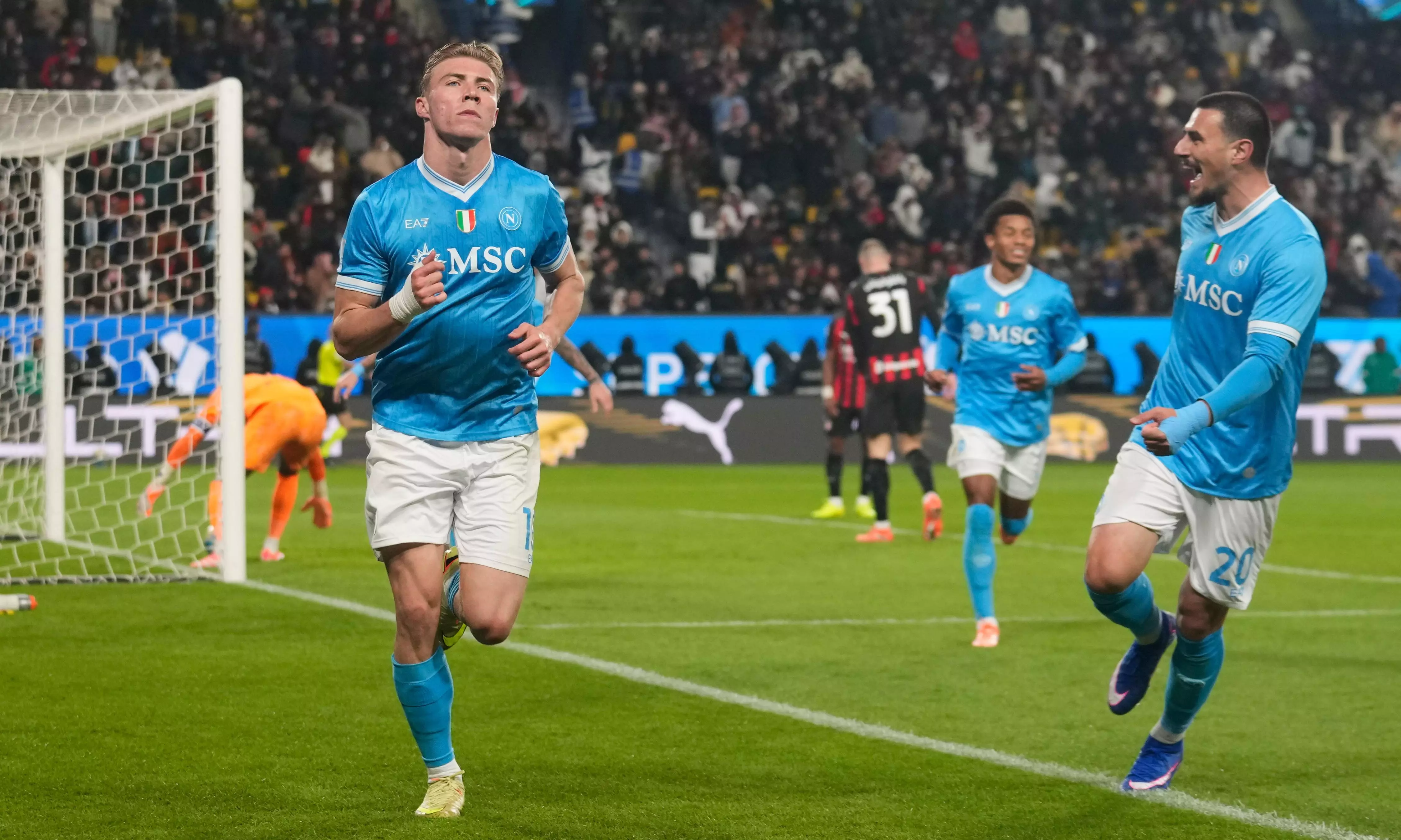 Napoli Beat AC Milan In Italian Super Cup Semifinal Napoli Beat AC Milan In Italian Super Cup Semifinal