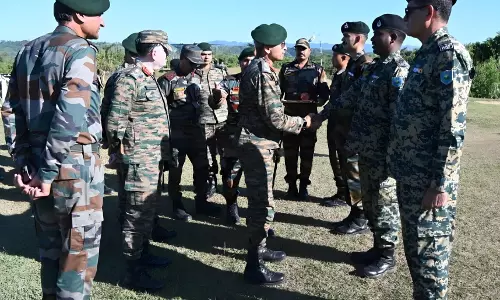 Amid Bangladesh Unrest, Eastern Army Boss Checks Border in Tripura, Mizoram Amid Bangladesh Unrest, Eastern Army Boss Checks Border in Tripura, Mizoram