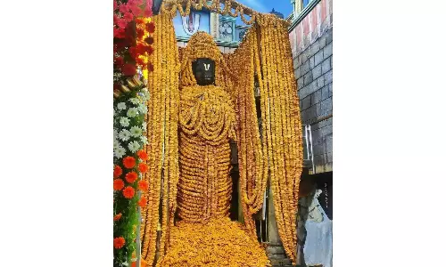 TN: Garland Of 1,00,008 Vadas For Namakkal Anjaneyar