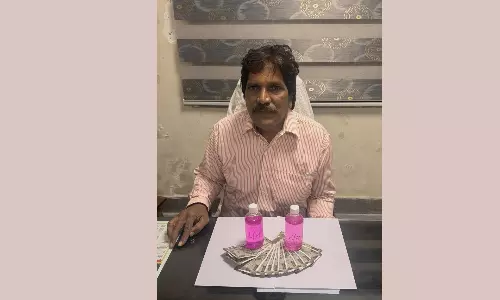 Wanaparthy DAO Held Red-Handed for Demanding Bribe for Fertilizer Supply