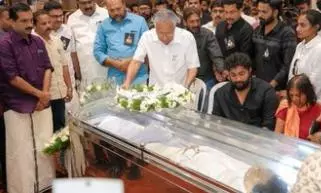 Kerala CM, Mammootty, Mohanlal, Rajinikanth, Kamal Haasan Pay Glowing Tributes To Sreenivasan