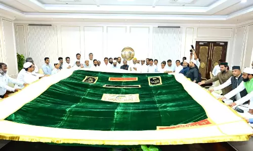 Revanth Reddy Offers Chadar for Ajmer’s Shrine