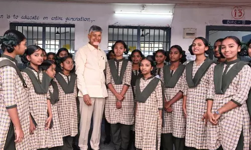 CM Launches Mustabu, Calls for Hygiene and Discipline in Anakapalli Schools