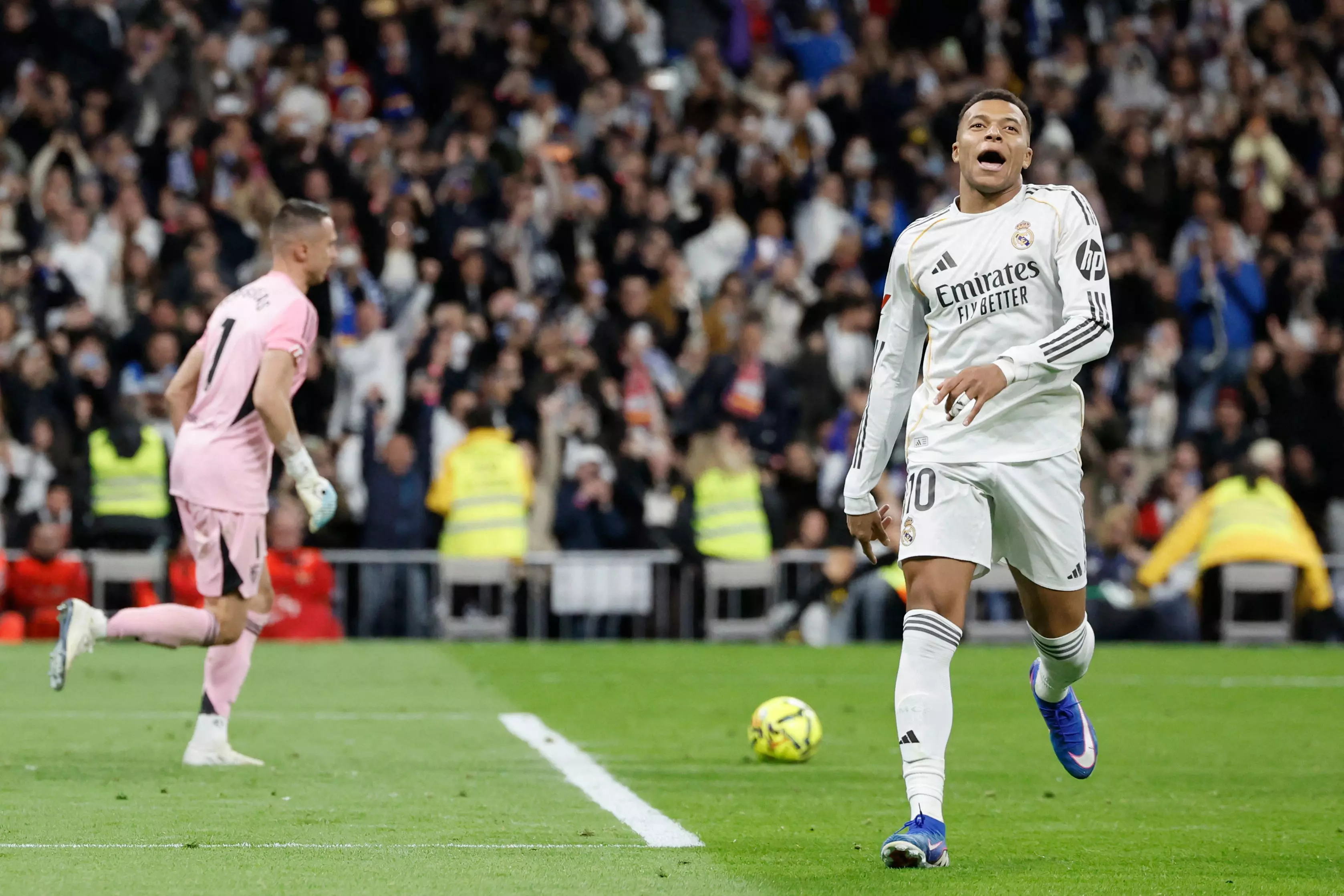 Mbappé Equals Ronaldo With 59th Goal for Real Madrid Mbappé Equals Ronaldo With 59th Goal for Real Madrid