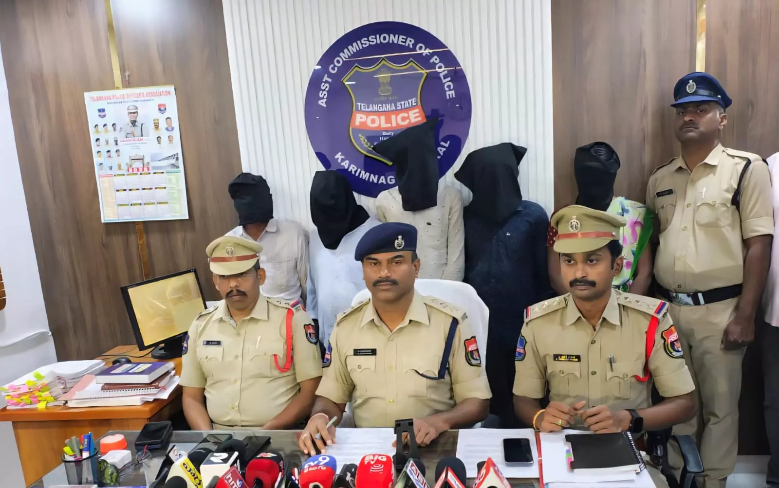 Man Killed For Opposing Affair Between Dad, Wife; 5 Arrested Man Killed For Opposing Affair Between Dad, Wife; 5 Arrested