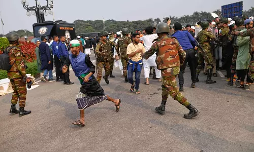 India Suspends Chittagong Visa Services, Denies Threats to Envoy