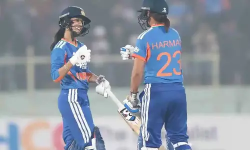 India Beat Sri Lanka by Eight Wickets in First Womens T20I