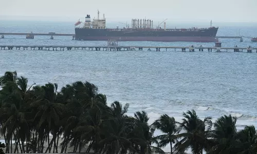 US Coast Guard Chases Tanker Aiding Venezuela Sanctions Evasion