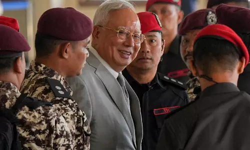 Malaysian Court Rejects Ex-Prime Minister’s Bid for House Arrest