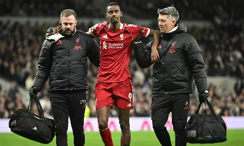 Liverpool Fear Isak Has Broken Leg: Reports