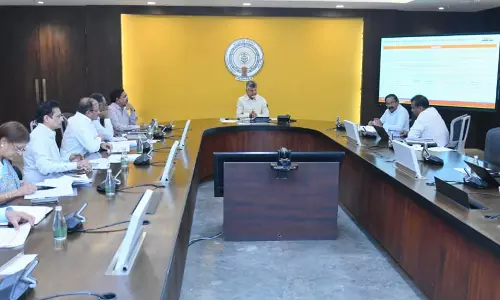 Naidu Directs Officials to Set Up Modern Cultural Centre in Amaravati