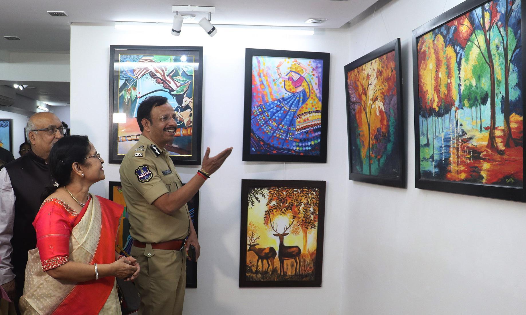 Dr. Saroj Tapadia's Art Exhibition Opens in Hyderabad