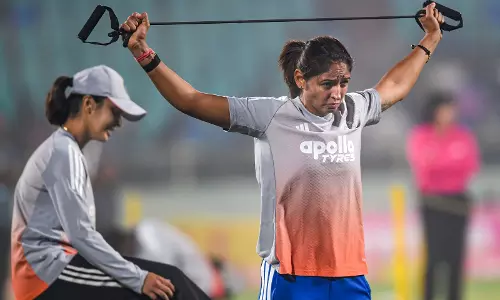 2nd WT20I: Indian Spinners Restrict Sri Lanka to 128 for 9