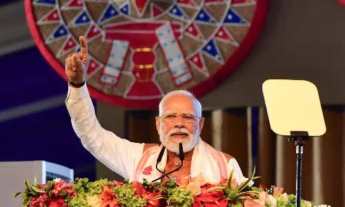 Sunil Gatade | Heroes, Villains, Side Artistes and Extras in India’s Politics of 2025