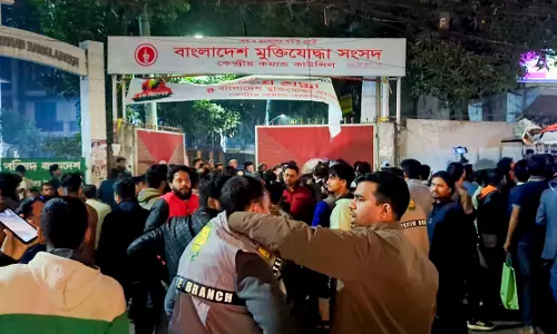 1 Killed in Crude Bomb Explosion in Bangladesh