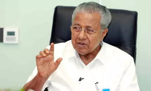 Kerala CM Alleges Financial Blockade by Centre