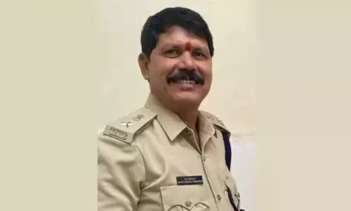 ACB Finds Two Suitcases Of Property Papers With Mahbubnagar Transport Officer ACB Finds Two Suitcases Of Property Papers With Mahbubnagar Transport Officer