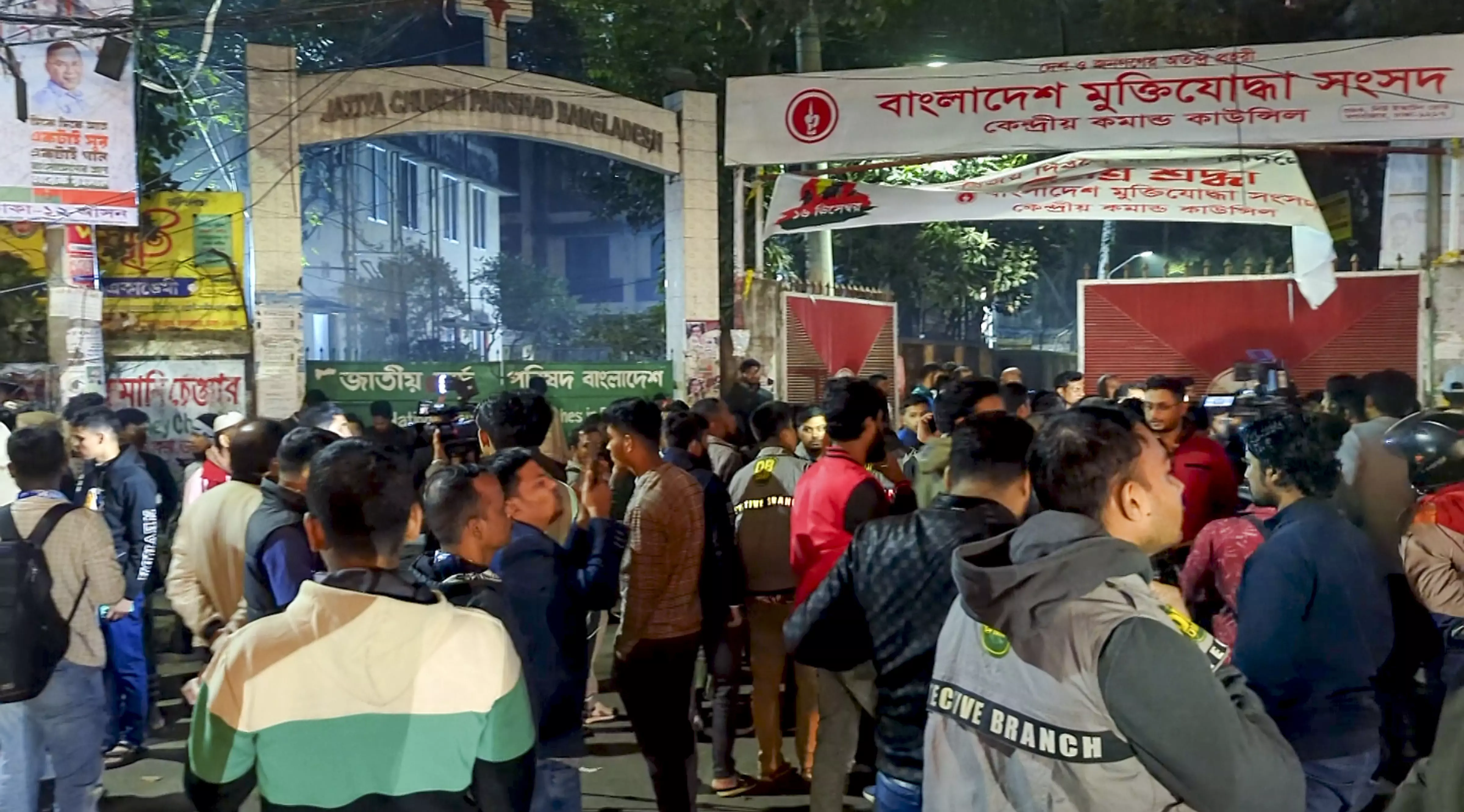 1 Killed In Crude Bomb Explosion In Dhaka