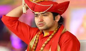 Video Of Dhirendra Shastri Arriving In Raipur In Govt Aircraft, Cop Touching His Feet Sparks Row