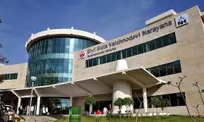 Protesters Burn Effigy of J&K L-G Amid Escalating Row Over Vaishno Devi Medical College Admissions