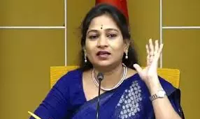 Anitha Fumes At YSRC Leaders For Unleashing Violence In Public View Anitha Fumes At YSRC Leaders For Unleashing Violence In Public View