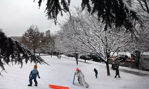 Winter Storm Snarls Holiday Travel Across US Northeast, Great Lakes
