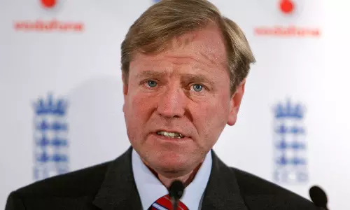 Former England Cricketer, Administrator Hugh Morris Passes Away at 62