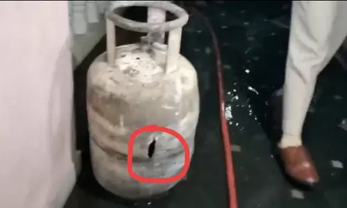 Hyderabad: Fire Erupts in Alpine Heights at Somajiguda