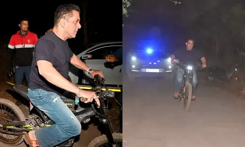 Salman Khan Celebrates 60th Birthday With a Surprise Bicycle Ride for Fans