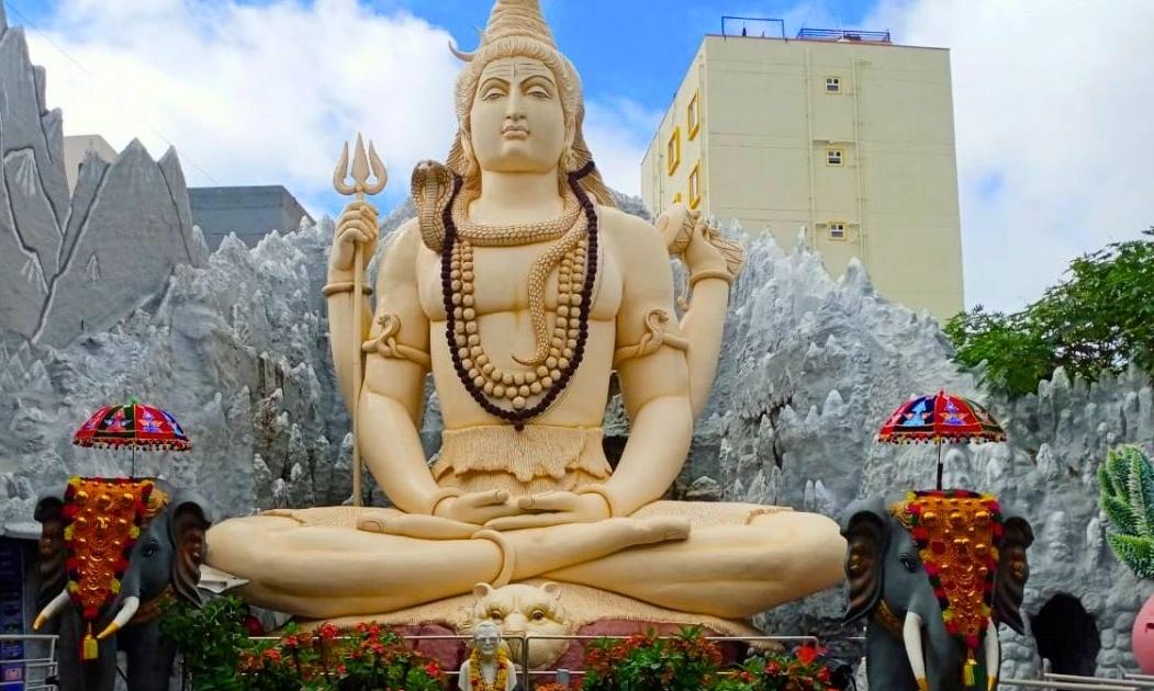 Temples Celebrate New Year 2026