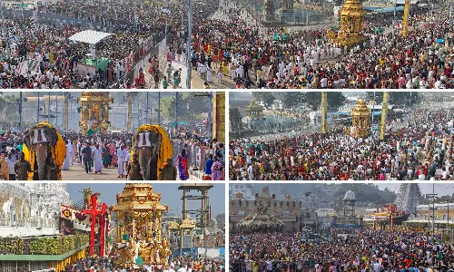 Swarna Ratham Procession Marks Vaikunta Ekadasi at Tirumala