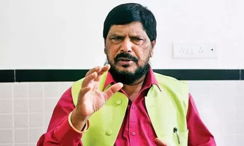 Athawale Slams Mahayuti Over BMC Snub Athawale Slams Mahayuti Over BMC Snub