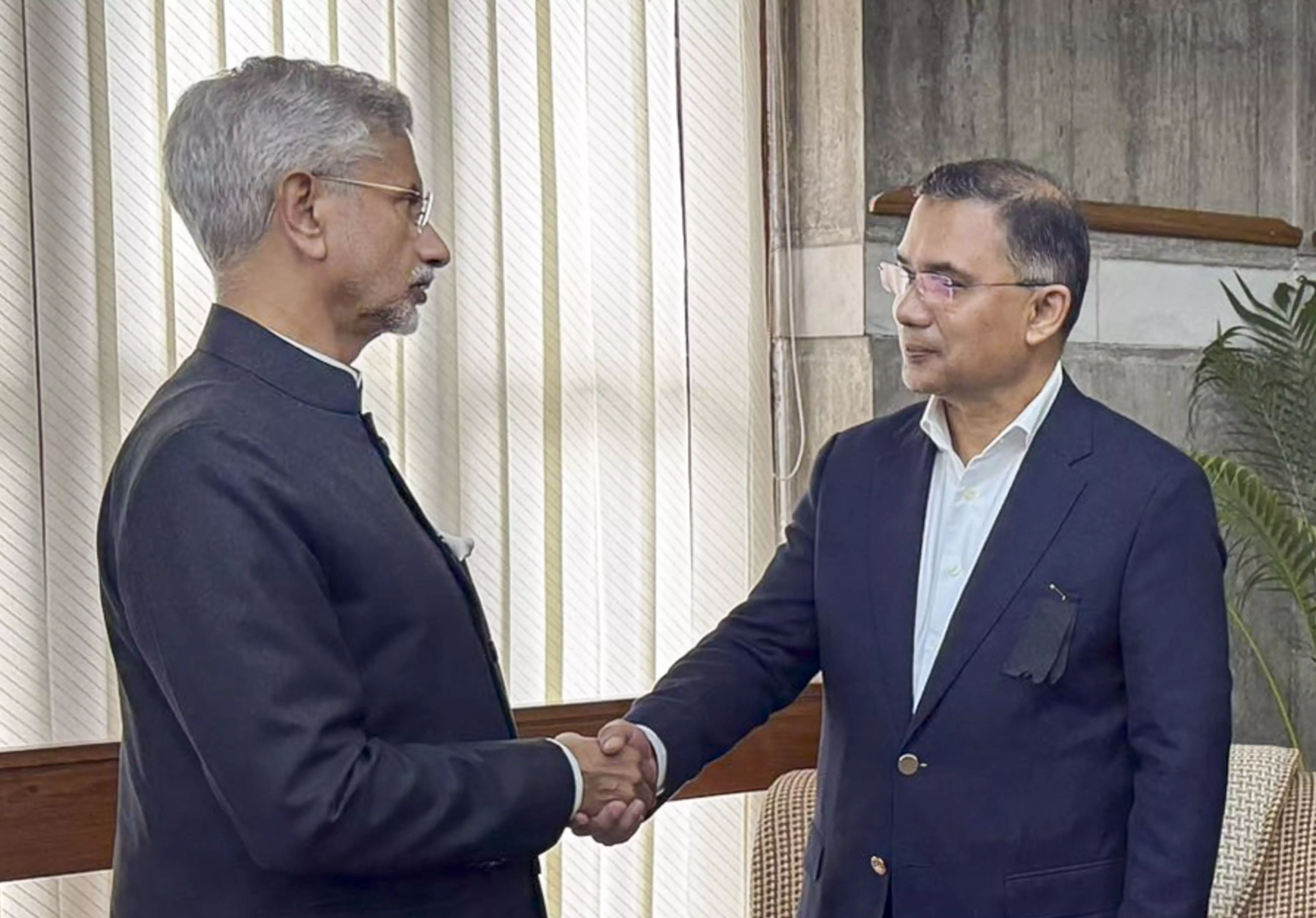 Jaishankar Arrives in Dhaka to Attend Khaleda Zia’s Funeral Jaishankar Arrives in Dhaka to Attend Khaleda Zia’s Funeral